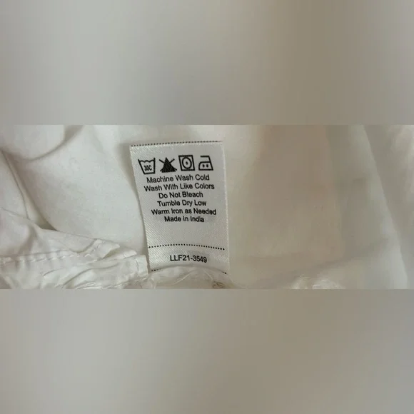 Anthropologie Love The Label Puff-Sleeved Lace Buttondown - Picture 15 of 15